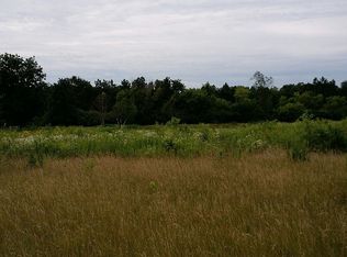 N75W27895 Summerstone Rd, Hartland, WI 53029