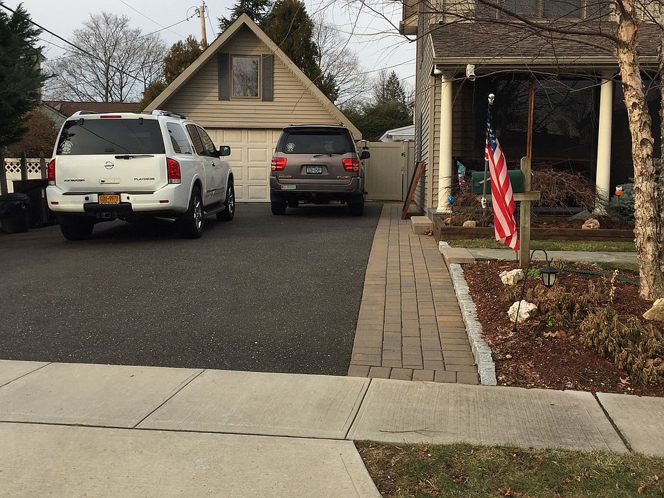 1st image of 2 Fawn Ln