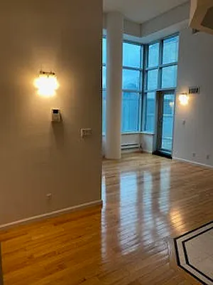 Rented by R New York | media 10