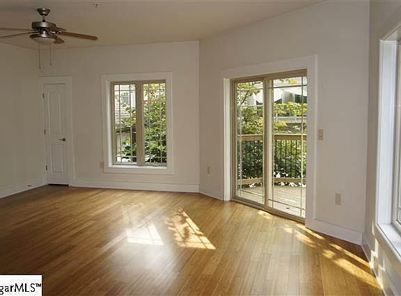 3rd image of 350 Mohawk Dr Unit 404