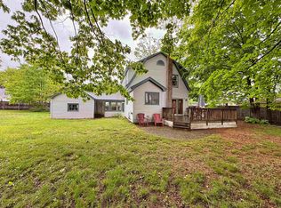 16 Sims St, Claremont, NH 03743