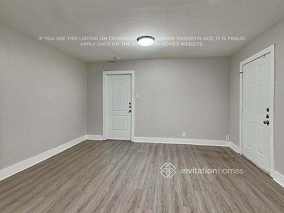 3rd image of 923 Meadow Mead Dr