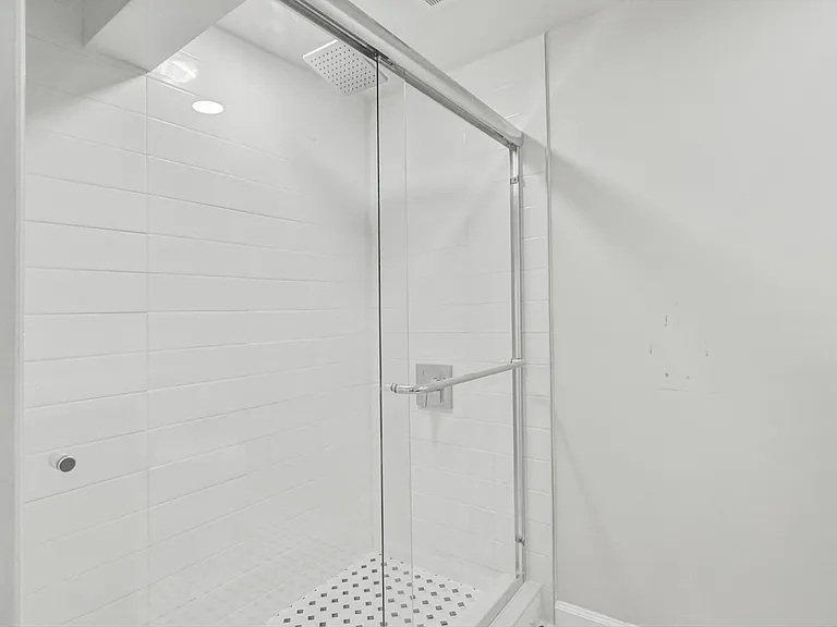 14 Columbus Ave — Photo 31