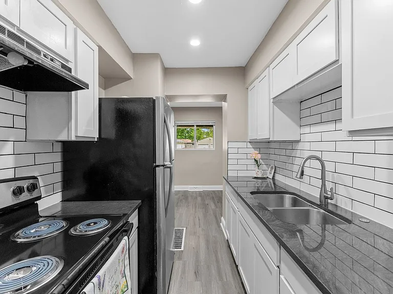 3468 Race St — Photo 18