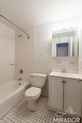 Rented by Mirador Real Estate | media 12