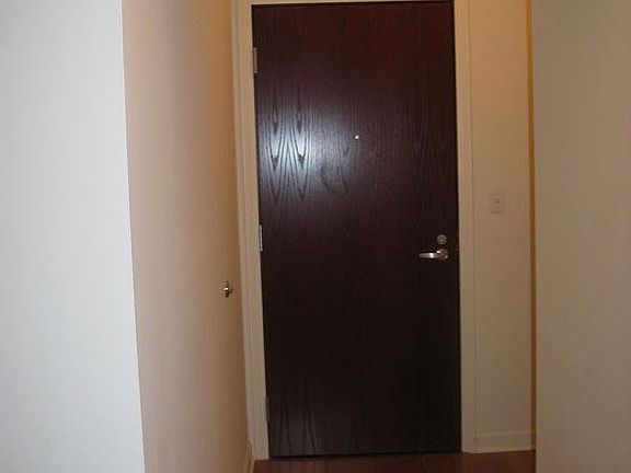 5th image of 1250 S Michigan Ave APT 804