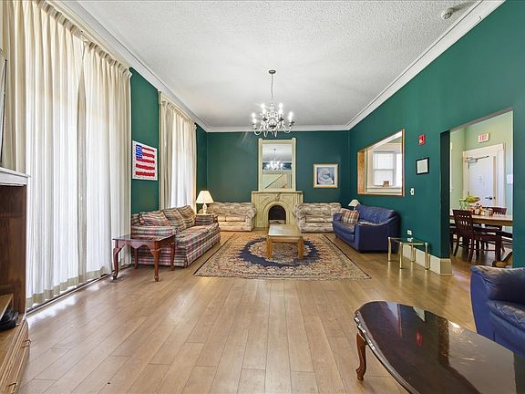 3rd image of 469 N Lake St