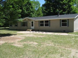 737 N Haze Rd, Beulah, MI 49617