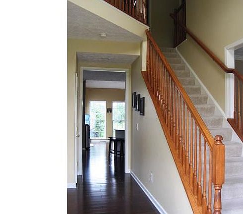 3rd image of 4579 Devereux Dr