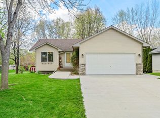 1201 Juniper Ln, Buffalo, MN 55313
