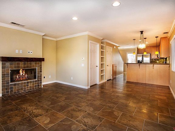3rd image of 160 Valley Station Cir