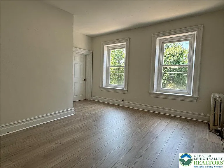 423 Front St #2 — Photo 15