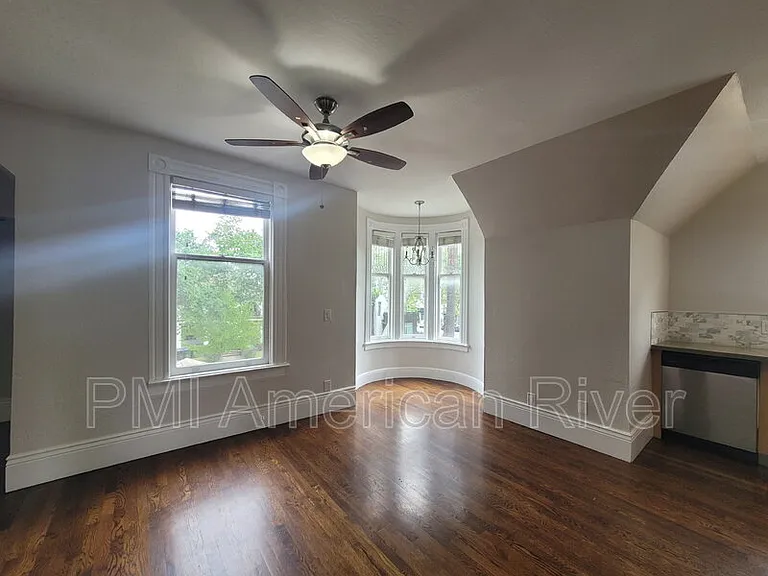 1716 Capitol Ave #5 — Photo 4