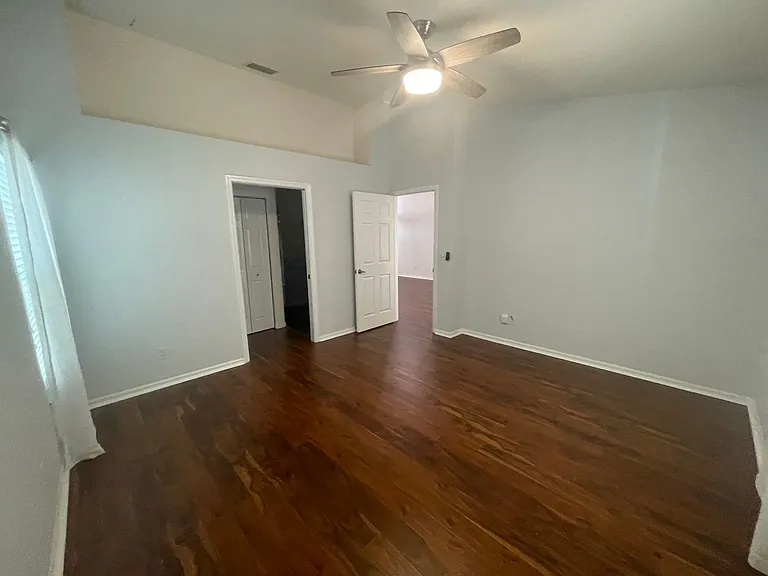 5708 Greenwood Cir #48 — Photo 11