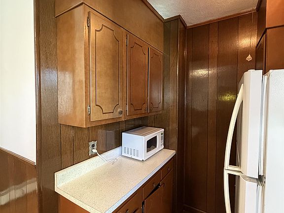 5th image of 25 Medford St