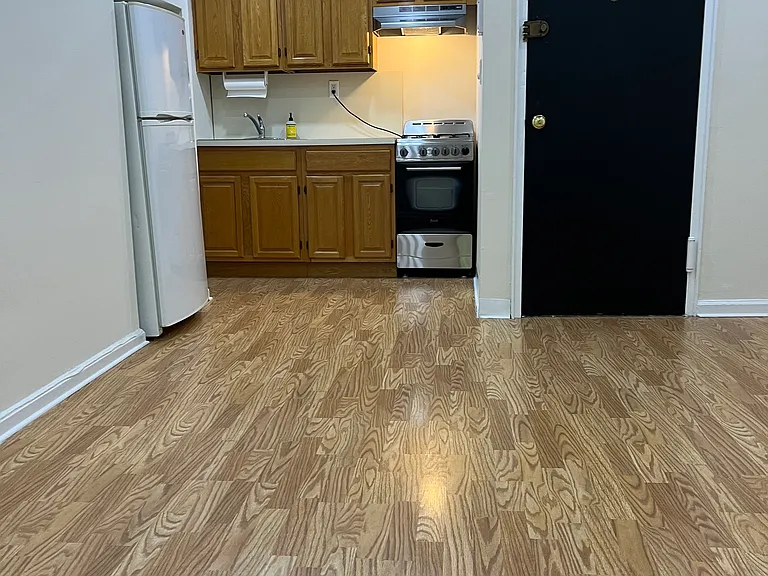 149 6th Ave #2A — Photo 5