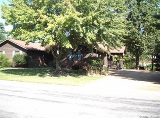 304 Rosemary Dr, Collinsville, IL