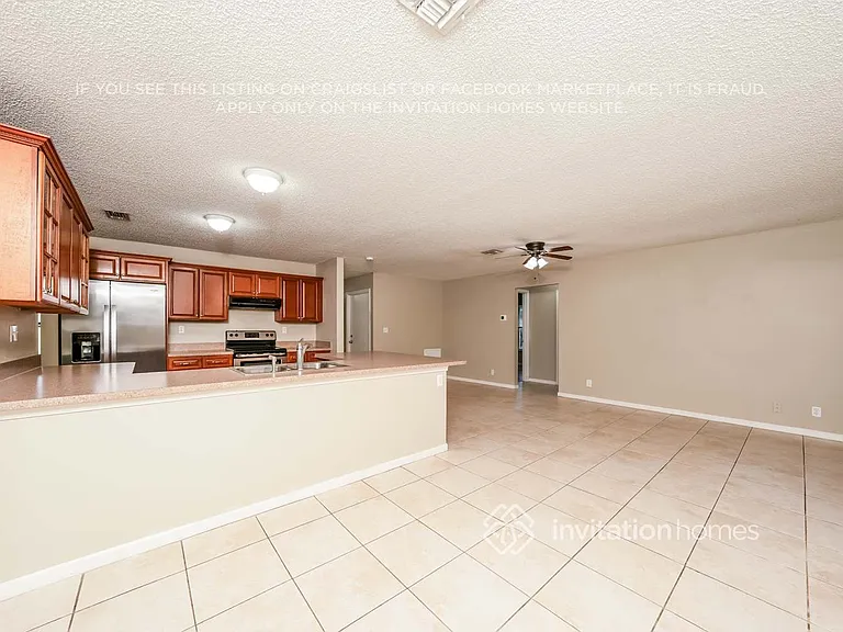 2634 Yarmouth Dr — Photo 5