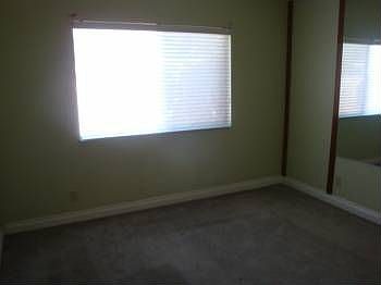 4th image of 4865 Alta Dr