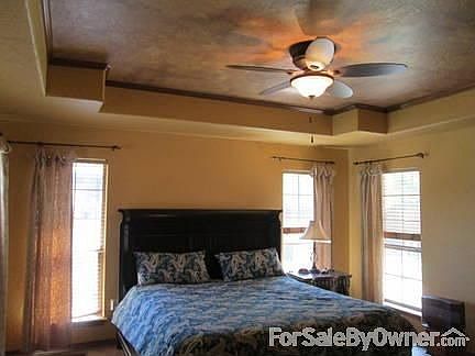 Master
						:
						Vaulted ceiling adds alot of appeal to this spacious master bedroom