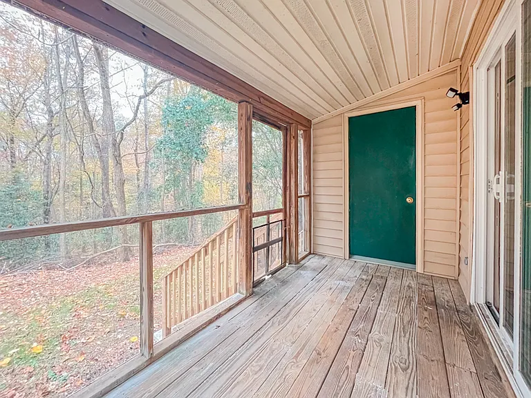 18 Fox Hill Dr — Photo 16