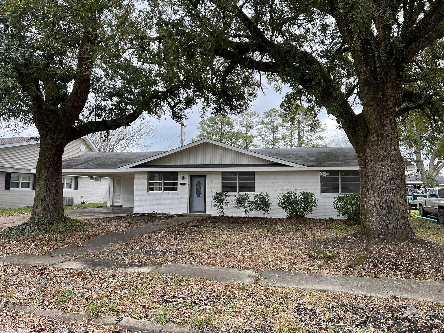 3 bed, 1400 sqft, $1,150 — Photo 1