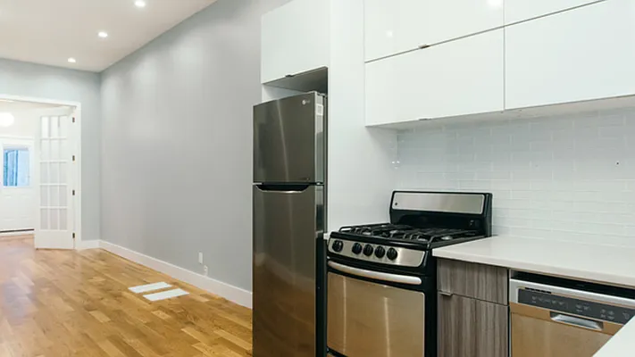 Rented by Nooklyn NYC LLC | media 24