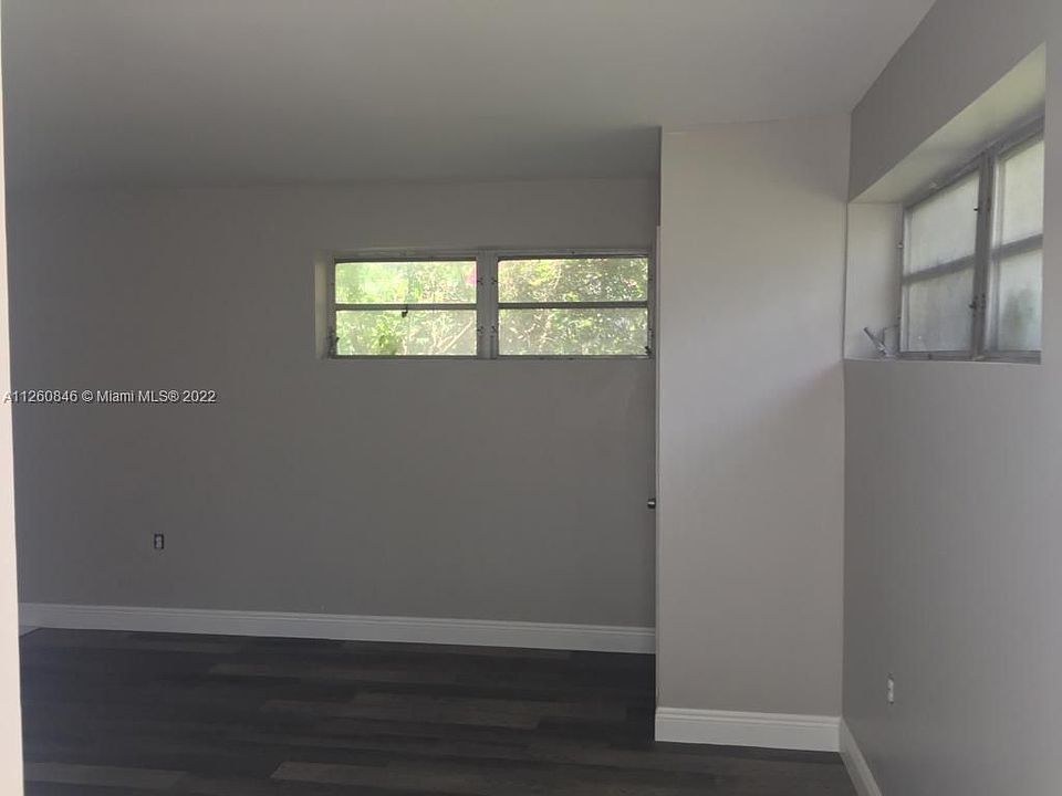 1st image of 1964 NE 172nd St #6