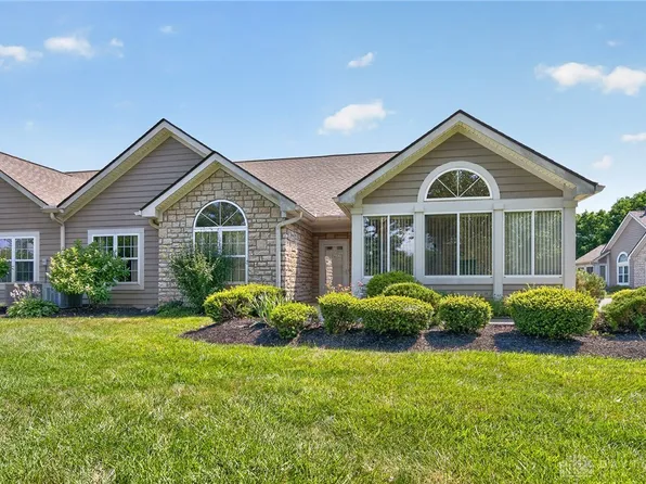 224 Edinburgh Village Dr, Dayton, OH 45458