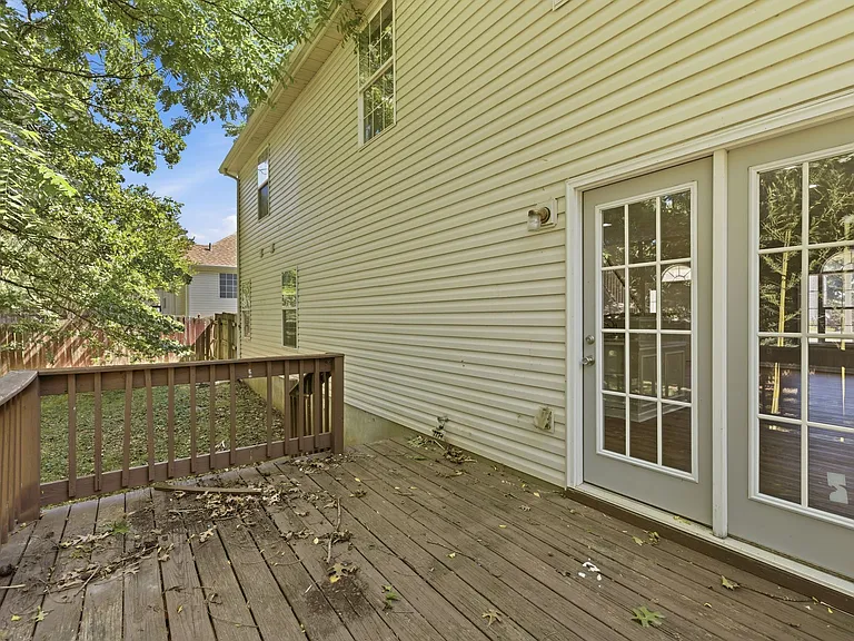 349 Clearlake Dr — Photo 29