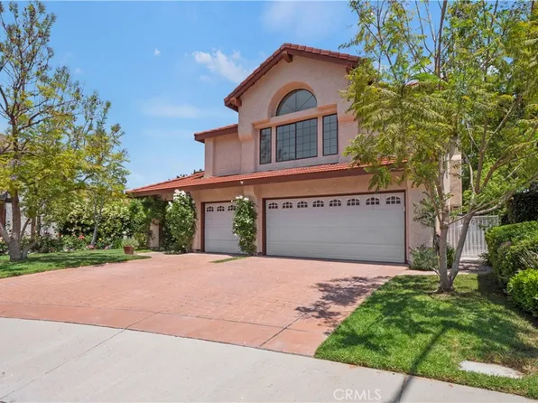 25330 Joyce Pl, Valencia, CA 91381