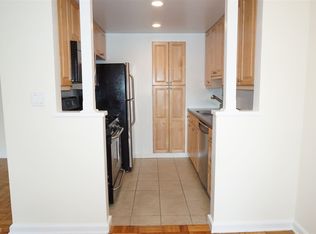 132 Thornton Rd #1STD, Chestnut Hill, MA 02467