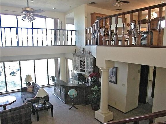 3rd image of 5017 Calle Del Cielo NE