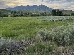 19 Fairway Ests, Fairfield, ID 83327