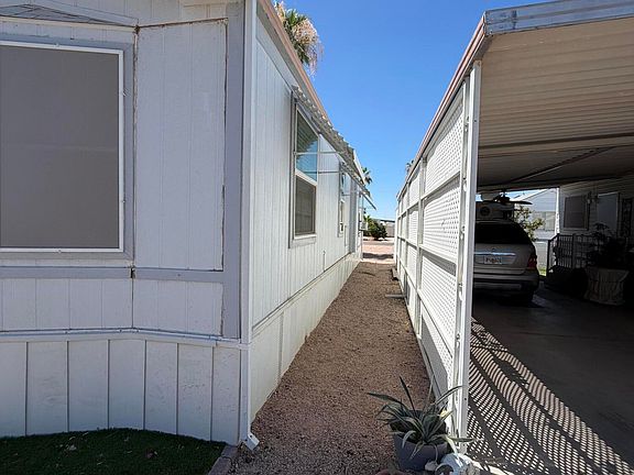 3rd image of 146 N MERRILL Road #111
