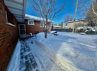 2175 Martha Ave #B, Ottawa, ON K1G1K6