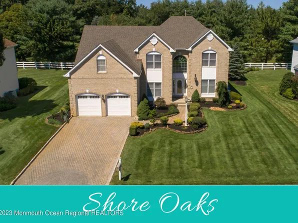 5 Vardon Way, Farmingdale, NJ 07727