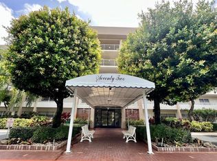 3850 Oaks Clubhouse Dr APT 309, Pompano Beach, FL 33069