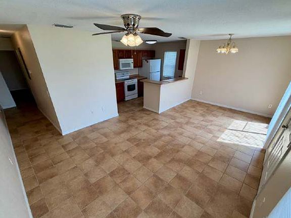 3rd image of 8076 Juniper Rd Unit C