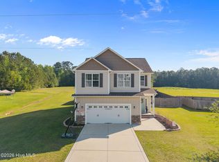 105 Sparrows Point Ln, Jacksonville, NC 28540