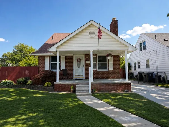 17960 Hanna St, Melvindale, MI 48122