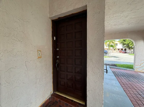 1445 SW 122nd Ave APT 1, Miami, FL 33184