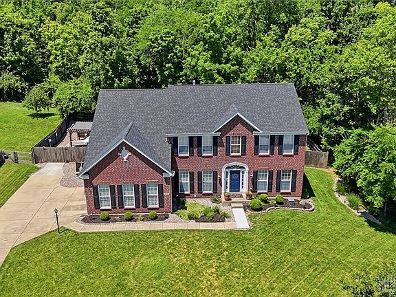 2nd image of 427 Brookhurst Dr