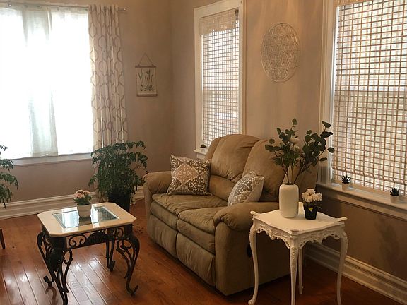 4th image of 10615 79th St #2