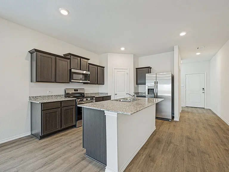 3417 Tomahawk Dr — Photo 3