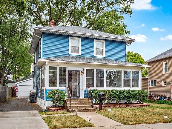 3rd image of 407 N Poplar St
