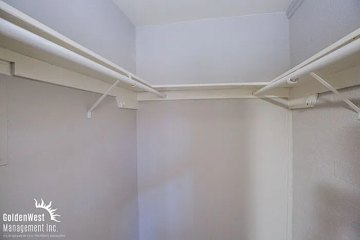 425 N Decatur Blvd #4 — Photo 10