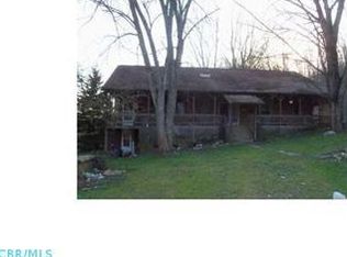 23992 Barnes Ridge Rd, Sarahsville, OH 43779