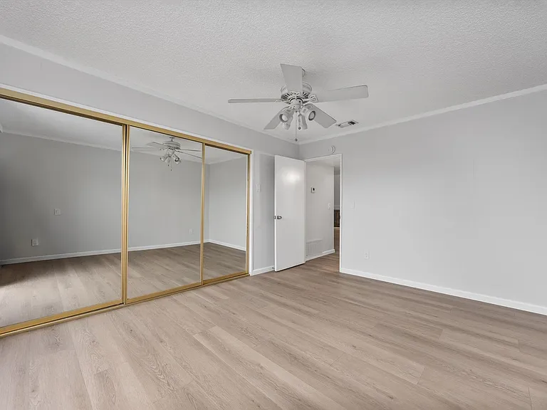 3501 Bernard St #1C — Photo 24