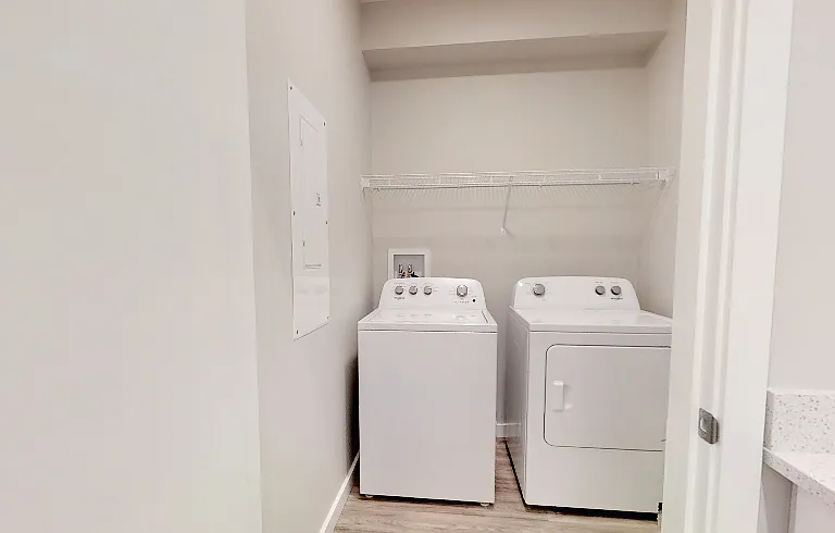 575 S Dogwood St — Photo 20